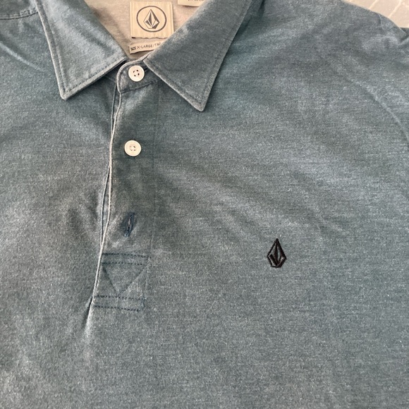 Volcom Polo - Picture 4 of 4